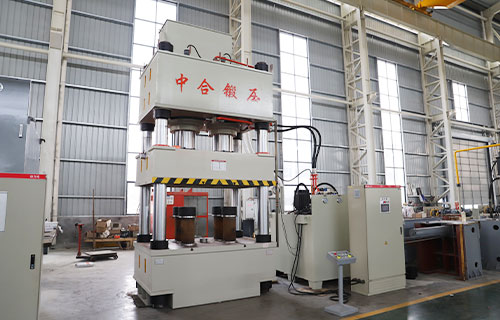 模壓塑料托盤需要多大噸位的液壓機(jī)設(shè)備？