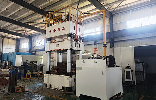 1250噸四柱液壓機(jī)-1250噸油壓機(jī)